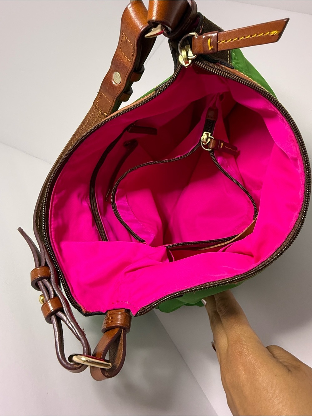 Dooney & Bourke Lime Green Nylon Shoulder Bag Pink Lining. - Picture 8 of 12
